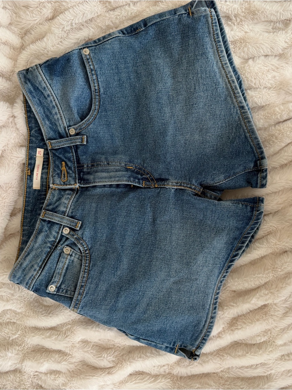 Levi’s A-line shorts - New WO tags